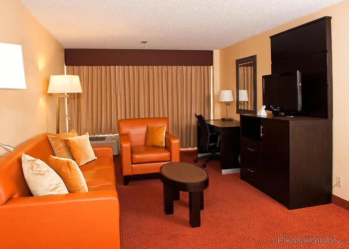 Greentree West Hotel 3*