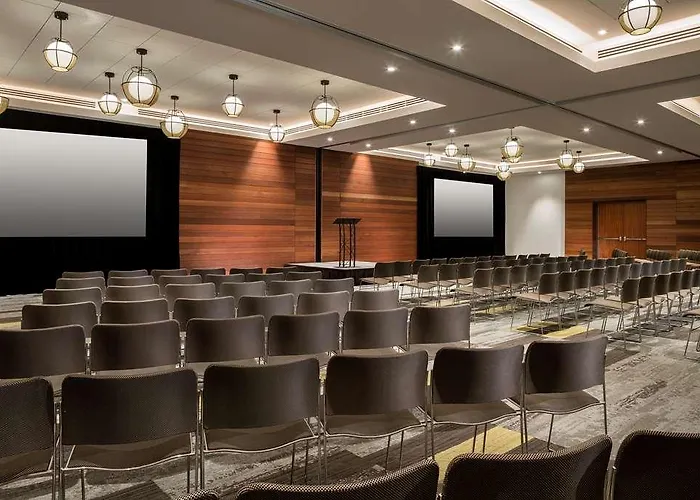 Greentree West Hotel 3*