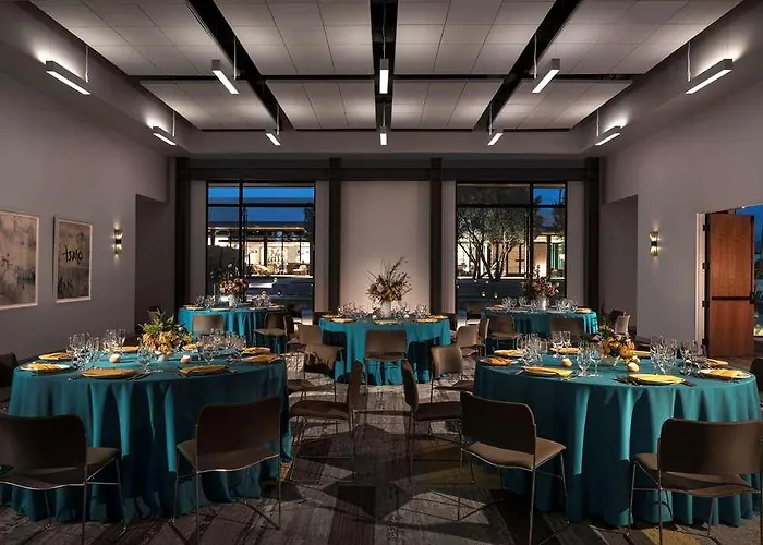 Greentree West Hotel 3*