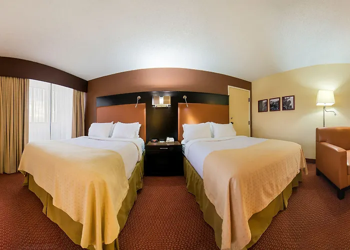 Greentree West Hotel 3*