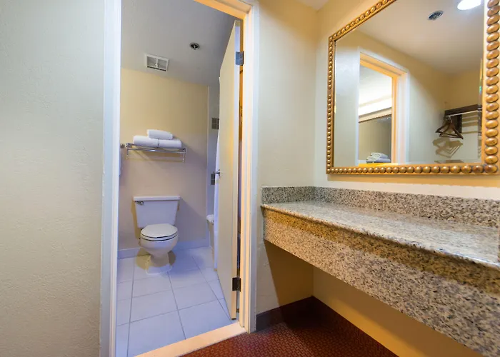 Hotel Greentree West 3*