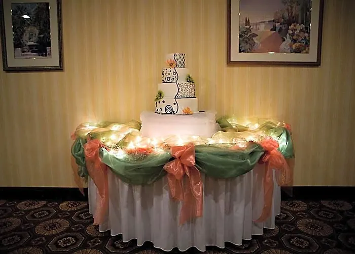 Greentree West Hotel