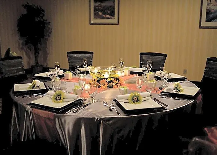 Greentree West Hotel